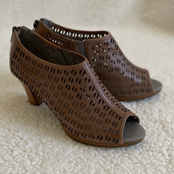 Bella Vita Peep Toe Laser Cut Booties 